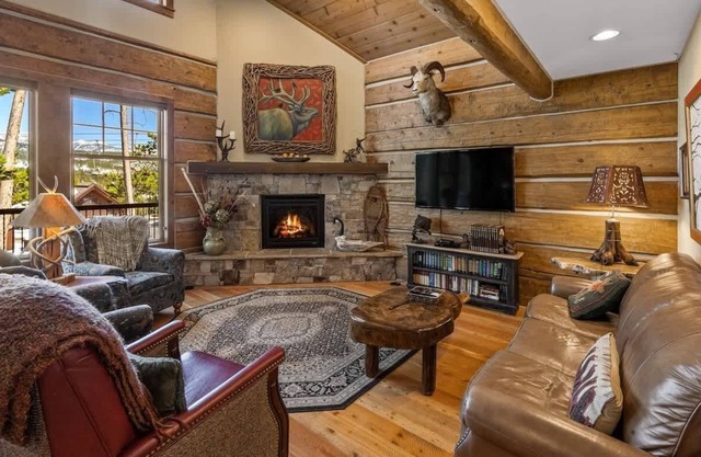 Luxury Powder Ridge Cabin - Ski-In/Ski-Out Access