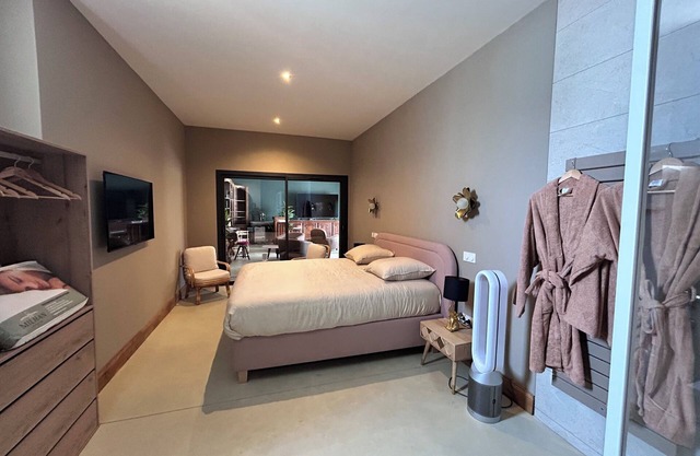 Luxury private suite, the colonial house