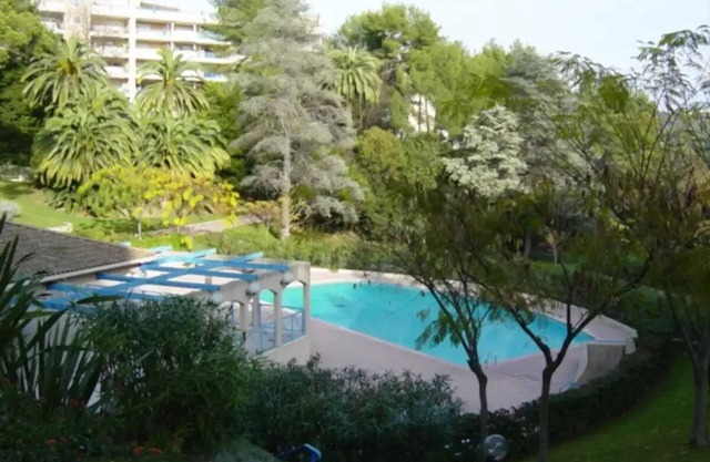 Luxury residence, furnished 3 rooms, 72m2, West Cannes, 3*