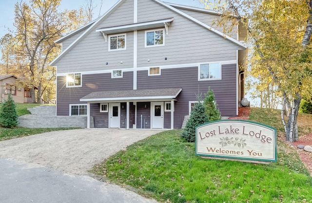 ¡Amplia y lujosa cabaña en Gull Lake en Lost Lake Lodge Resort!