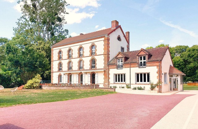 Estancia de lujo en Moulin de Bouchereau: Naturaleza & Relax