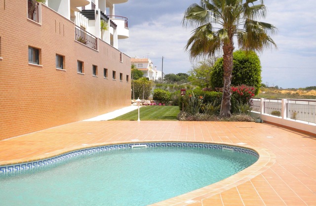 Lujoso apartamento de dos dormitorios en Lagos W / Impresionantes vistas del mar y el campo