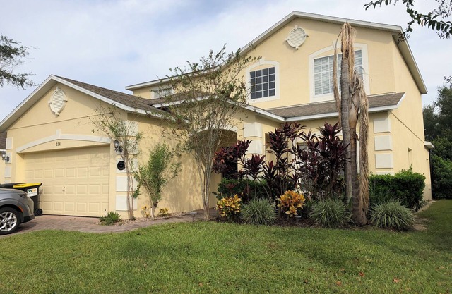 Luxury Villa, Gated Community, NON OVERLOOKED POOL FREE POOL HEAT 8.9m to DISNEY