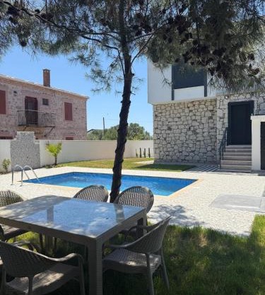 Luxury Villa with Pool Near Sarimsakli Beach