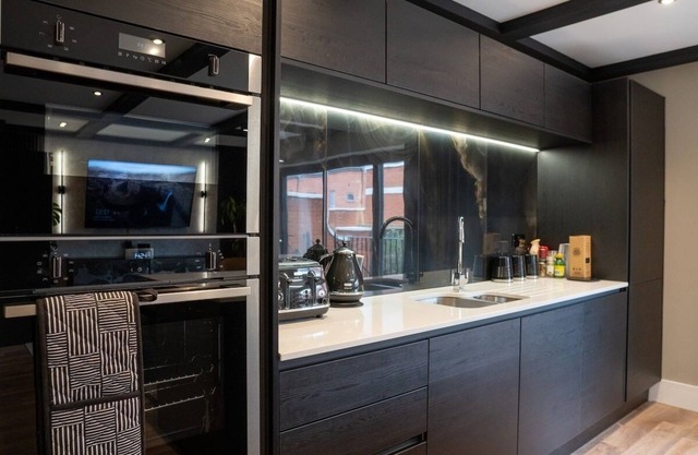 Luxury Worcester House | Free Parking