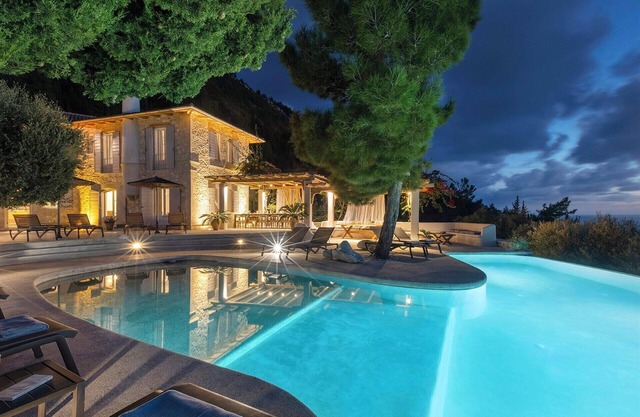 Madreterra - Seis Habitaciones Villa, Capacidad 12