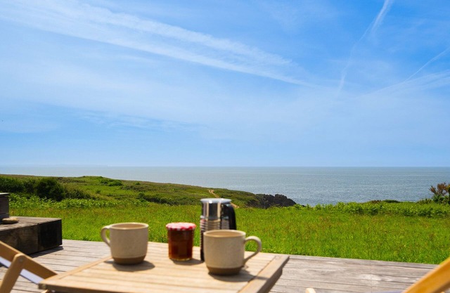 Magnificent house 6 pers PANORAMIC VIEW ON THE SEA IN DOELAN