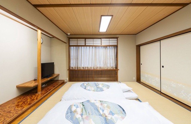 Main building 1F Japanese style room for 4 people /Sunto-gun Shizuoka