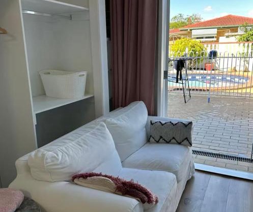 Mains Rd studio 带沙发阳光房 M8