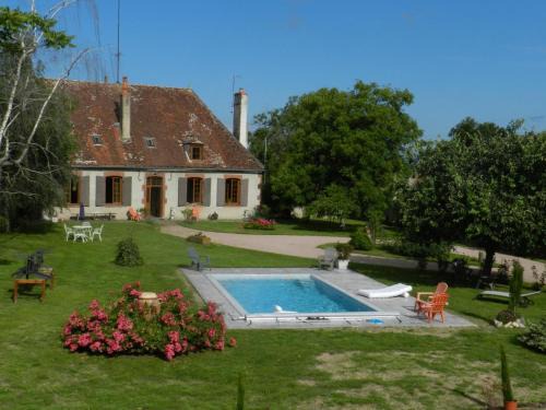 Maison de Ferme avec Piscine Partagée, Animaux Bienvenus - FR-1-489-368