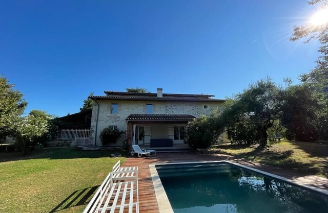 Maison en Pierre Proche du lot et de Toutes Commodités