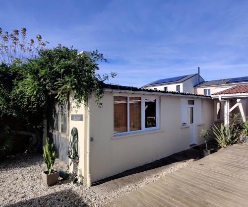 Maison indépendante avec piscine et jardin à Mérignac, à 15 min du centre de Bordeaux