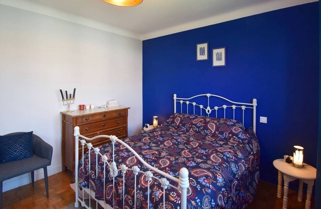 House Les Hirondelles in Colayrac St Cirq