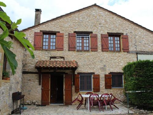Maison périgourdine avec cheminée, animaux acceptés, proche Dordogne - FR-1-616-416