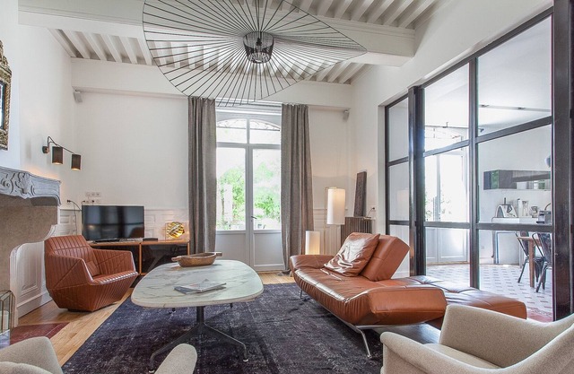 Maison TANDEM - Art & Design Bed and Breakfast en el corazón de Cluny