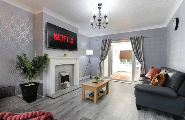 Maltby Stays, Rotherham For Contractors and Families ( hosted by Emu-J stays)