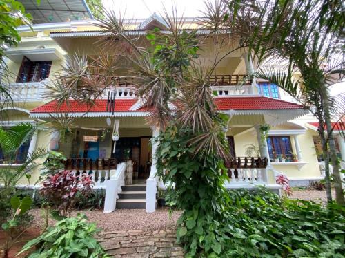 Mango Villa Guesthouse Varkala - A Garden Home