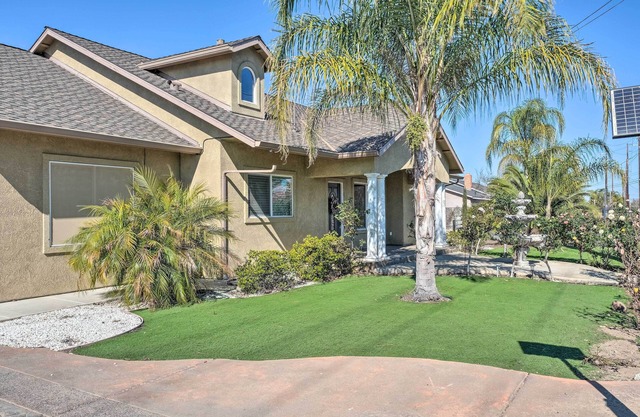 Manteca Home w/ Gated Yard ~ 2 Mi to Downtown