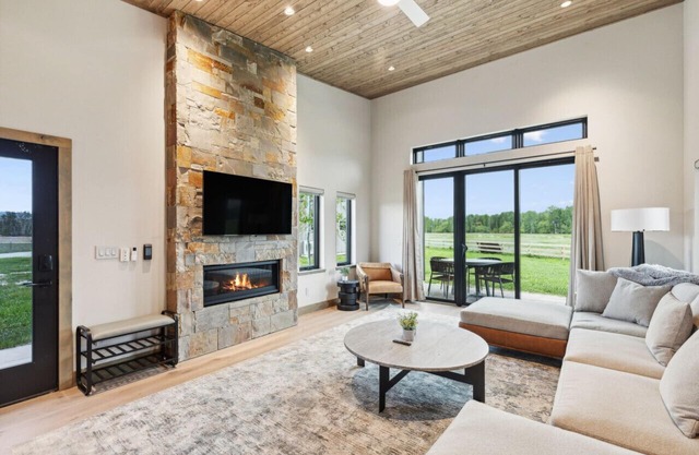 Mara Luxury Cabins- Ponderosa