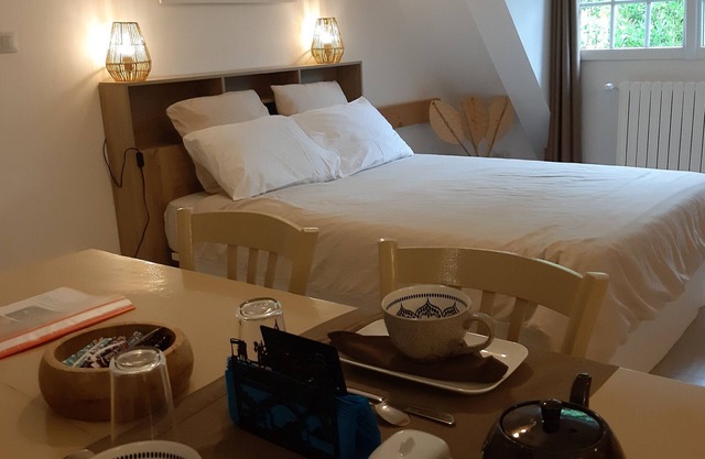 Maraval – Suite acogedora climatizada en casa particular con jardín en Périgueux