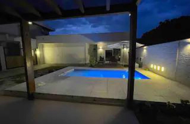 Maravilhosa Casa na Praia com Piscina com 4 Quartos