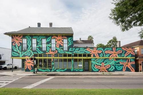 Marigny BD Surrounded by Music Food and Art