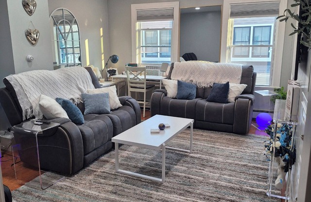 Marvelous 2-bedroom condo in South Boston with Private Parking