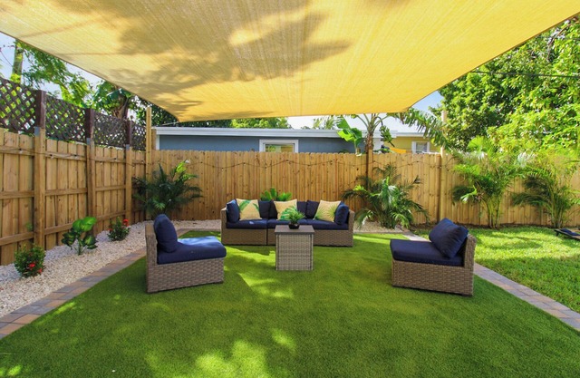 Marvelous family-friendly house close to Surfside Beach, Wynwood, with AC, WiFi