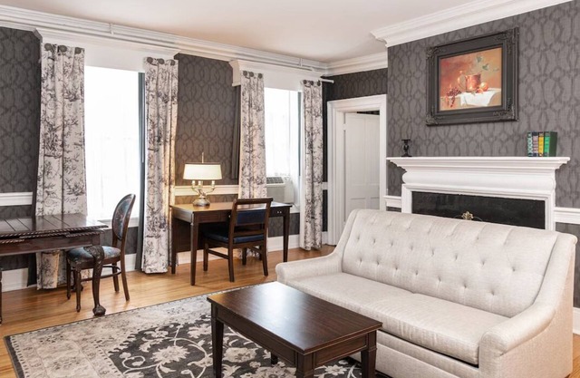 Maryland Inn Suite at Historic Inns of Annapolis, Pet-friendly