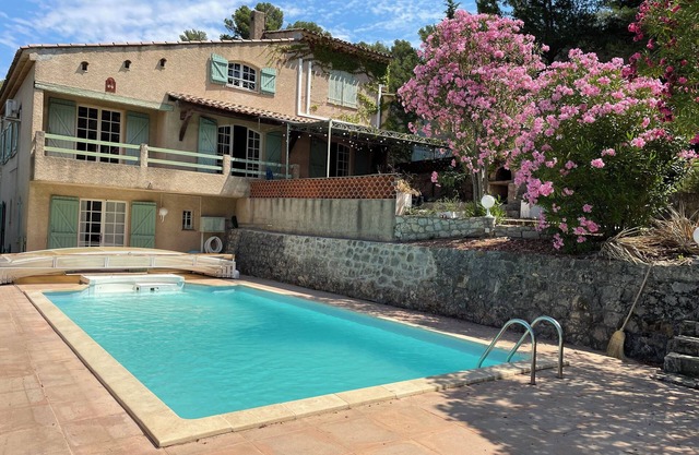 Mas de Trans - villa overlooking the village of Trans-en-Provence