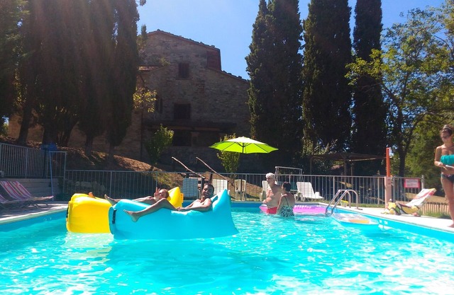 APARTAMENTO PRINCIPAL 8/13 LUGARES, PISCINA, parque y spa