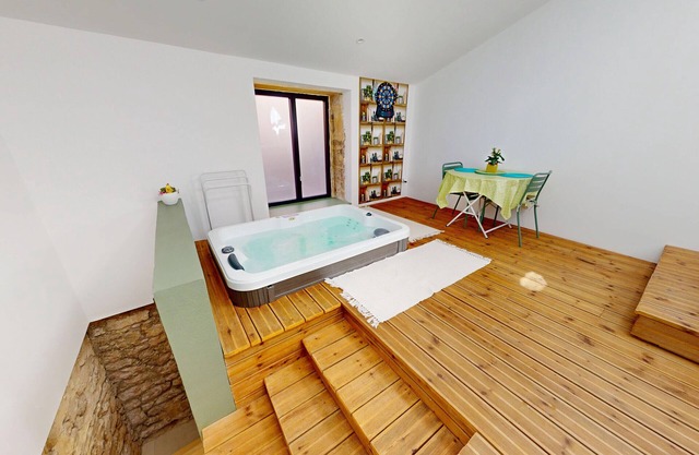 Casa señorial en Poussan - 6 pers, spa y encanto antiguo