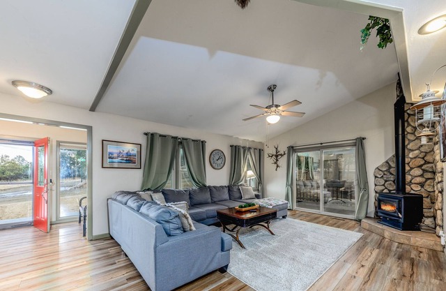 May Sale! - Arcade🕹️ -Great Reviews!