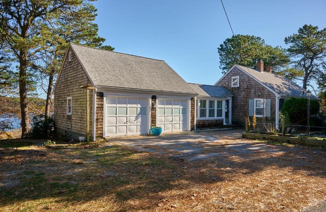 Mayflower by the Bay