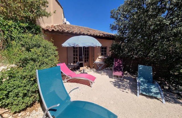 Mazet Hortensia air-conditioned, private terrace-shared pool - Vallée des Baux