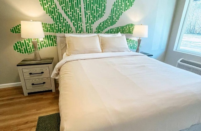 Meadow Room at The Trailblazer Unit 5