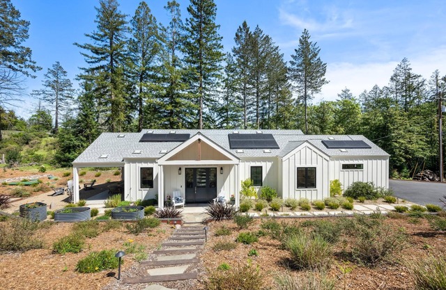 Meadowhouse | Secluded Sonoma Wine Country Retreat