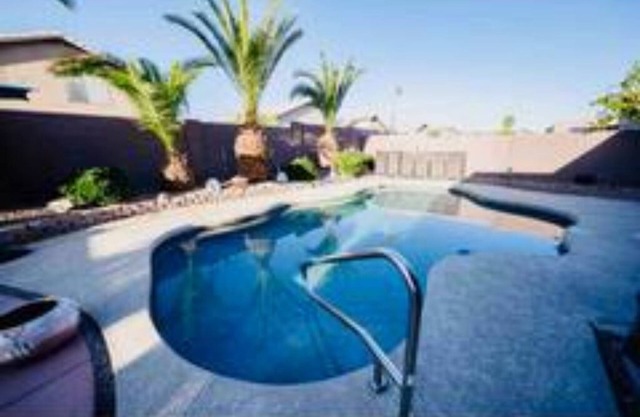 Mesa 3/2 with Heated pool , RV gate, BBQ