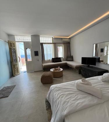 Michalelis cave & loft