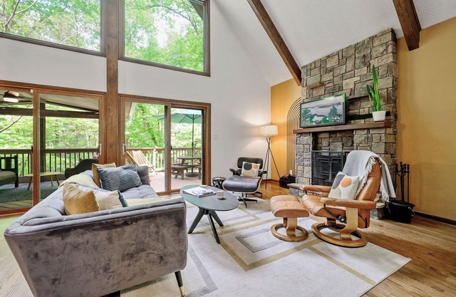 Mid-Century Fairytale Cabin ✦ Best Coffee Station for Miles!