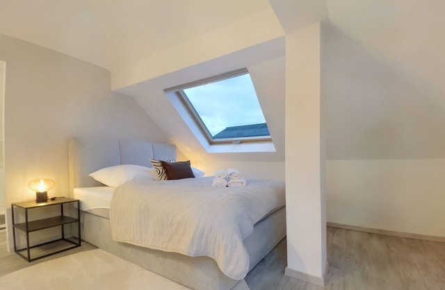 Milpau: Central | Nespresso | washing machine | Netflix | 2-3 people