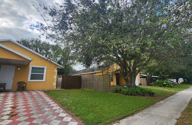 mini Apartment, Tupelo in beautiful Vero beach FL