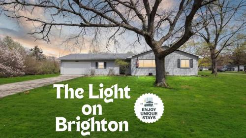 Minutes to Notre Dame - The Light on Brighton