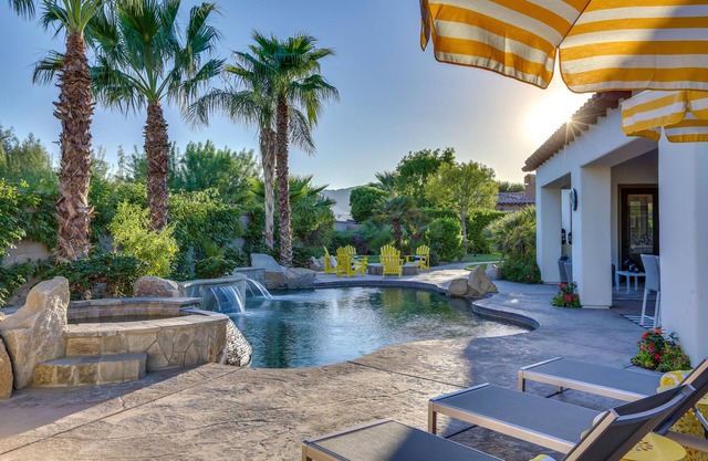 6 Br / 4. 5Ba y recientemente remodelado! Sala de juegos, Piscina / Spa, Fire Pit, BBQ
