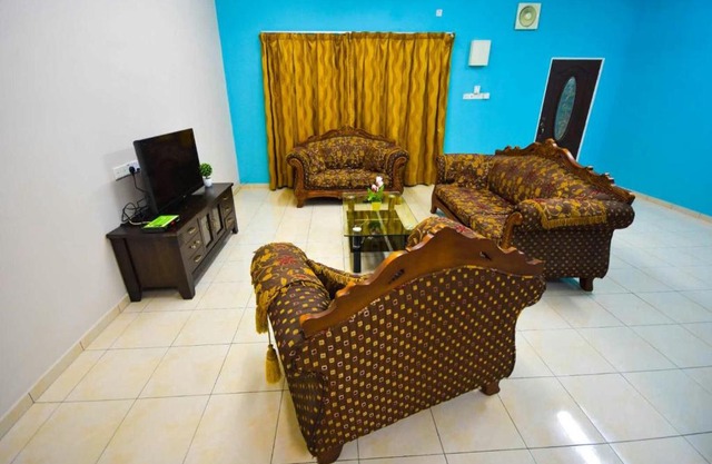 Mm Homestay Sitiawan