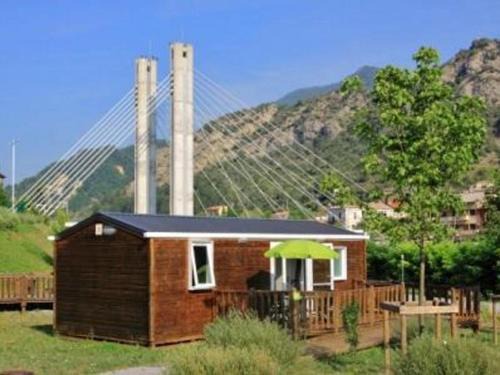Mobil-home 4 pers. avec terrasse à Puget-Théniers - API-1-52-717