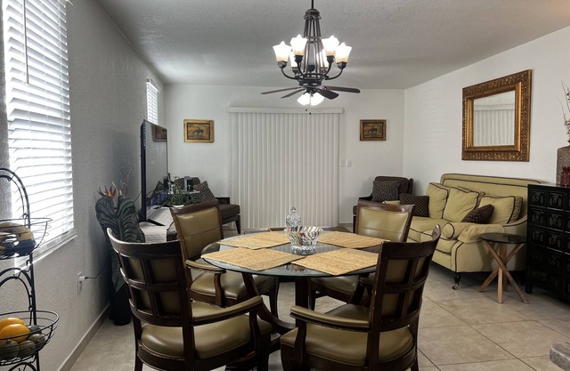 Modern 1/2 Duplex in Sierra Vista