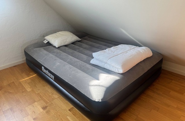 Modern 1-bedroom Apartment for 6 Near Kristianstad