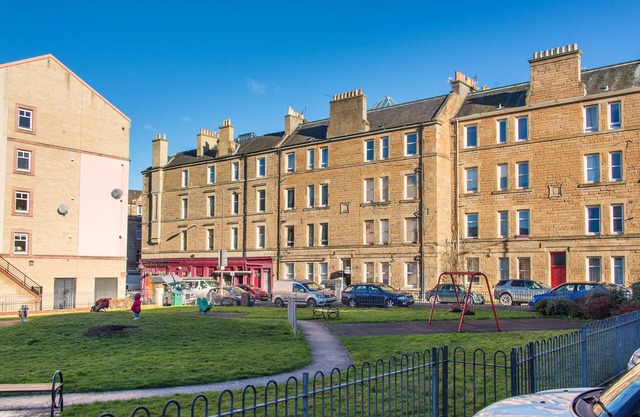 Apartamento moderno de 1 habitación en el último piso de Edimburgo