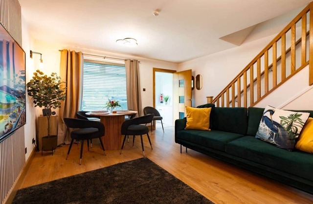 Modern 2 bed home in Glasgow